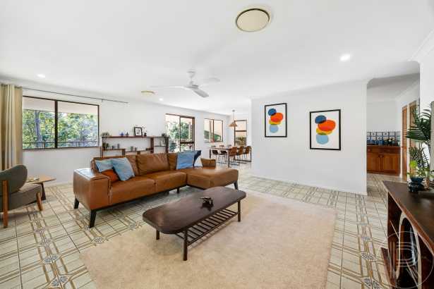  Fully Furnished Dual Living Home on Acreage 