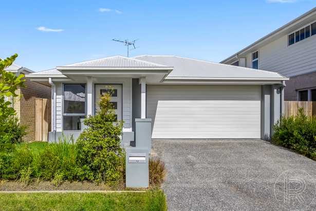 Modern Family Home close to Amenities & Parks 