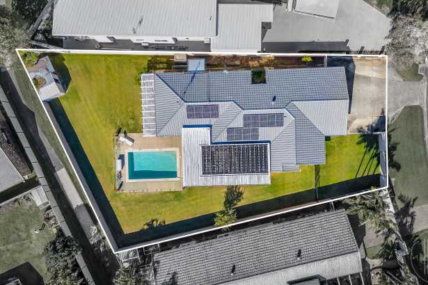Fully Renovated Family Haven on a Rare 1,058m² Block