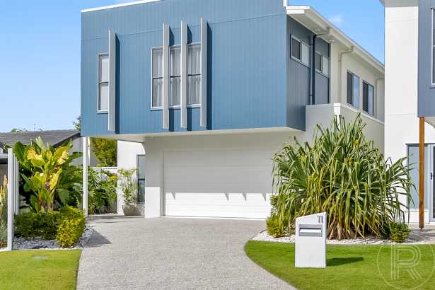 Coastal Elegance Meets Low-Maintenance Luxury