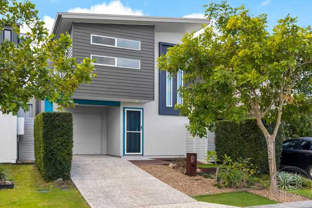 Modern, Low-Maintenance Home in Prime Brightwater Location