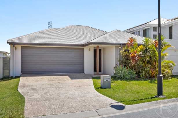 Modern Family Living in the Heart of Mountain Creek