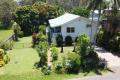 3-BEDROOM HOME OFF CANAIPA WITH LUSH GARDENS!