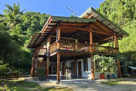 A Rare, Off-Grid Tropical Sanctuary in the Heart of Nature