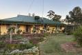 Tranquil Family Rural retreat: Spacious Home just 220km from Perth