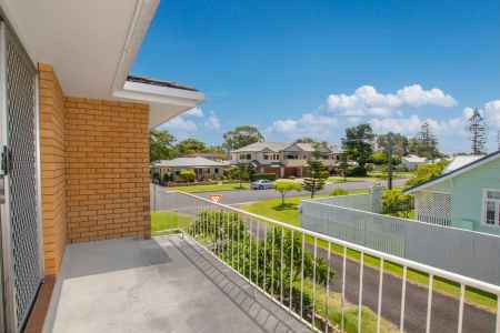Bright and Spacious Two Bedroom Unit in Coastal Ballina