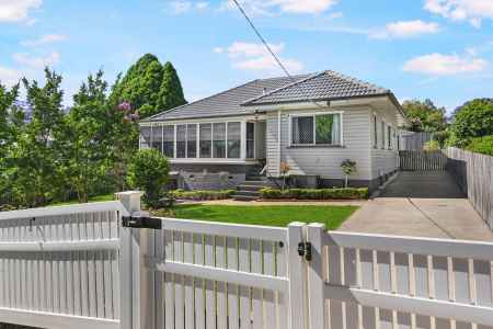 Character & Convenience on 948m²