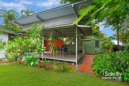 Large tropical property with expansive outdoor living