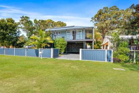 Beautiful Two Bedroom Character Home on the North Side of Russell Island