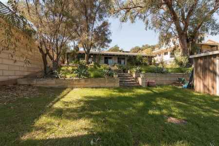 Large, rare, Coastal property in Quinns Rocks WA