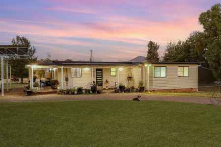 60 Yarrol Road Kootingal 2352, The Ultimate Lifestyle Property - Renovated Home on 5 acres