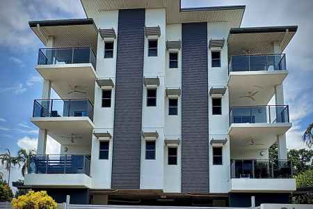 UNDER OFFER - Superb Location - 2 Bedroom Apartment