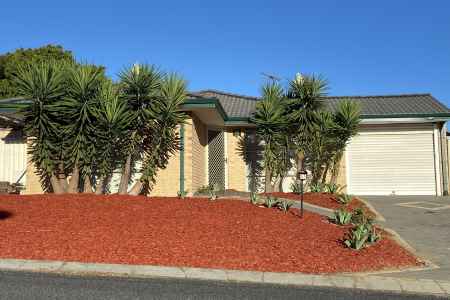 Spacious 4x2 Family Home in Clarkson – Space, Value & Location in One!