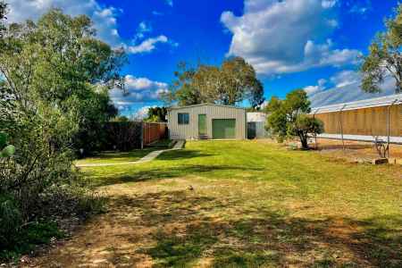 2 Bedroom Brick Home. Shed with 1 bedroom & Ensuite.