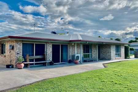 ACREAGE LIFESTYLE IN SARINA – 3.2 ACRES, RENOVATED 4BDR HOME, HORSE FACILITIES & DUAL LIVING POTENTIAL.