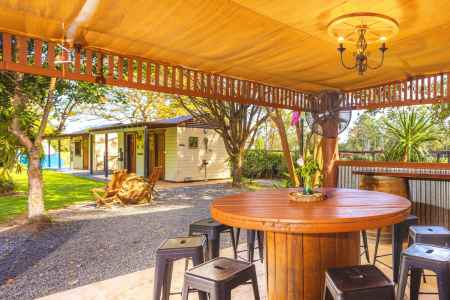 RESIDENCE + GUEST ACCOMMODATION - Forster Hinterland - 19 acres