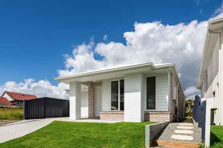 Brand-New Low Set Home in Leafy Grovely Pocket – Walk to Schools, Parks & Transport