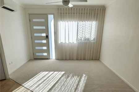 Stylish, Move-In Ready Townhouse – Nothing to Do but Unpack!