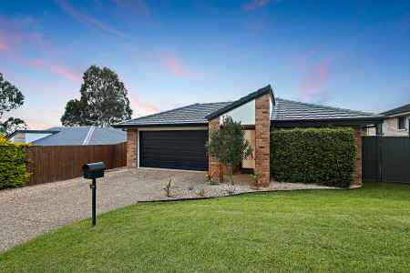 Spacious Family Living in a quiet Ormeau Pocket