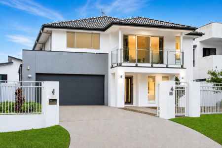 Private Cul-de-Sac within the prestigious 'The Parks' estate. Open to view 1:30pm Sat
