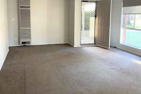 Walk to Everything – Central 3BR on 500sqm