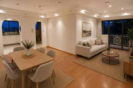 Spacious and Comfortable Home with Sydney Tower view for NY Fireworks