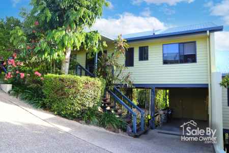 Unique 2-bedroom, 1-bathroom villa, centrally located 5 mins from Airlie Beach