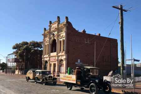 Historic Marvel Bar Hotel and Residence