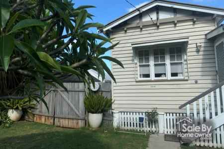 Picket Fenced Private Cottage