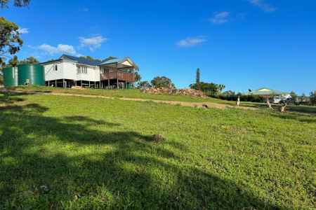3.7 acres off grid power Views of turkey Bay and hills