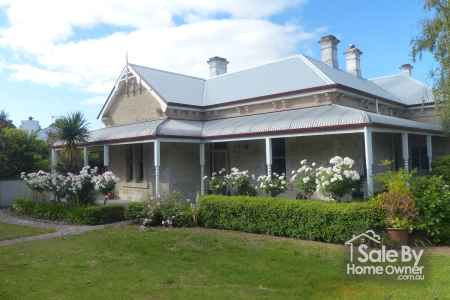 Buy Our 6 Bedroom Mansion On A Double Block In Millicent South Australia - SOLD