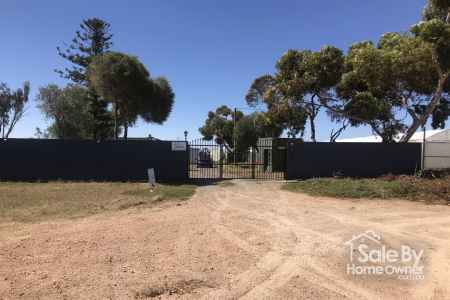Lewiston - A rare opportunity to purchase 6 acres of peace & tranquility.