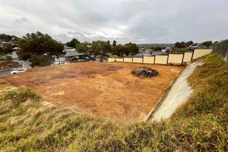 (Must sale) Large Block of land at 33 Lewis st Darley Vic 3340