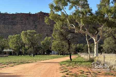 A Unique, Peaceful and Tranquil 20 acres set against the MacDonnell Ranges perfect for any family to enjoy