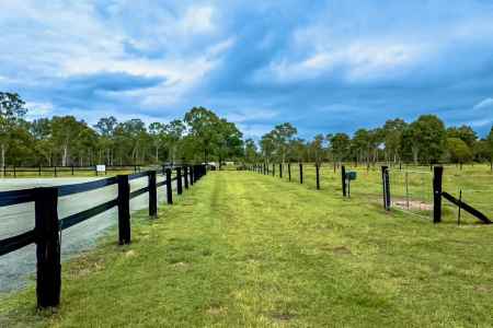 Exceptional Equestrian or Lifestyle Property Flood Free