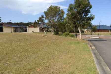 Large Corner Block in Cooloola Cove