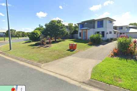 Investor Special – 4BR Furnished Townhouse, High Yield