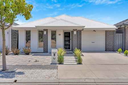 Rare opportunity * Boardwalk Estate * A Peacfull River Reserve lifestyle. * BEST FINAL OFFERS END FEB 11th 5pm *