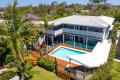 Incredible Entertainer on 728m2
