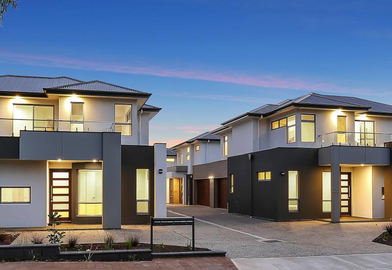3 BRAND NEW DESIGNER TOWNHOUSES OF GENEROUS PROPORTIONS