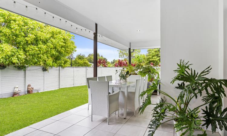Stylish & Contemporary Noosa Residence