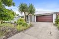 Stylish & Contemporary Noosa Residence