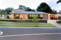 MODERN FUNKY HOME - CLOSE TO MOUNT OMMANEY