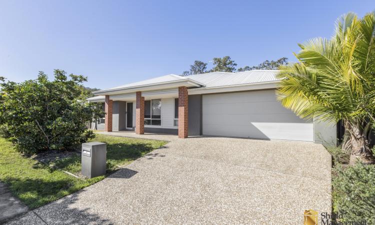 FAMILY HOME IN QUALITY ESTATE!