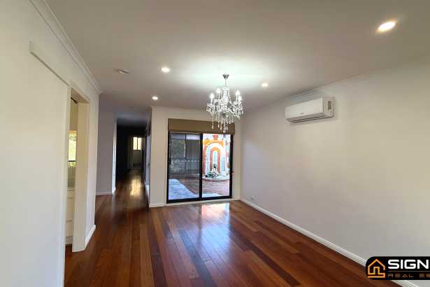 Energy‑Efficient & Low‑Maintenance Living in a Quiet Cul‑de‑Sac location