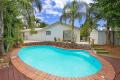 4 beds, pool PLUS ducted air-con!