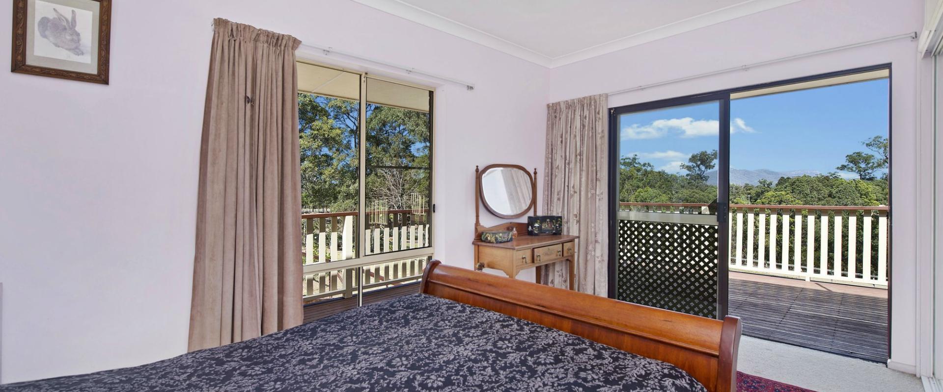 Slater & Slater Real Estate Stunning views, equine suitable 3 acres