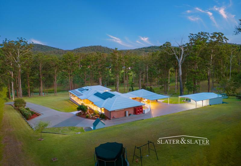 Exceptional and versatile family property on 9.43 acres