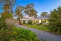 Country lifestyle in sought-after convenient location
