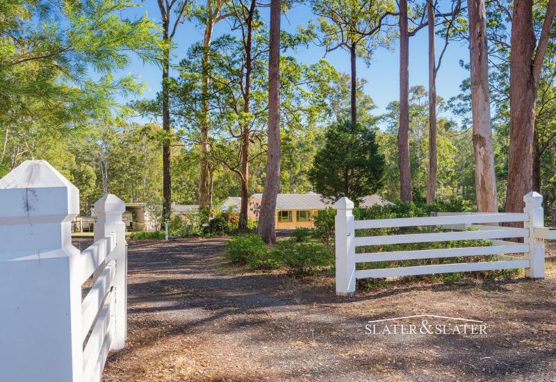 Rural acreage living in appealing location